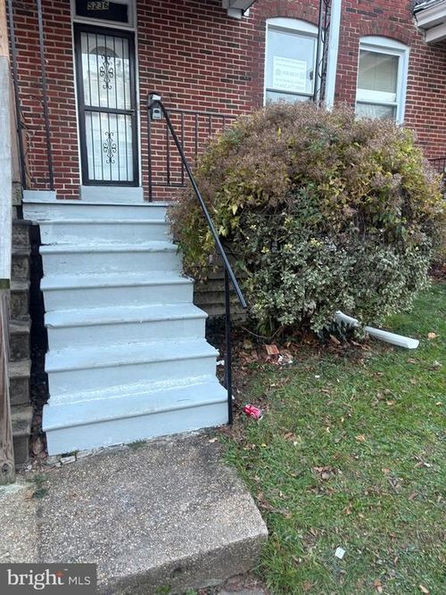 5236 Saint Charles Ave, BALTIMORE, MD, 21215-5043 | Card Image