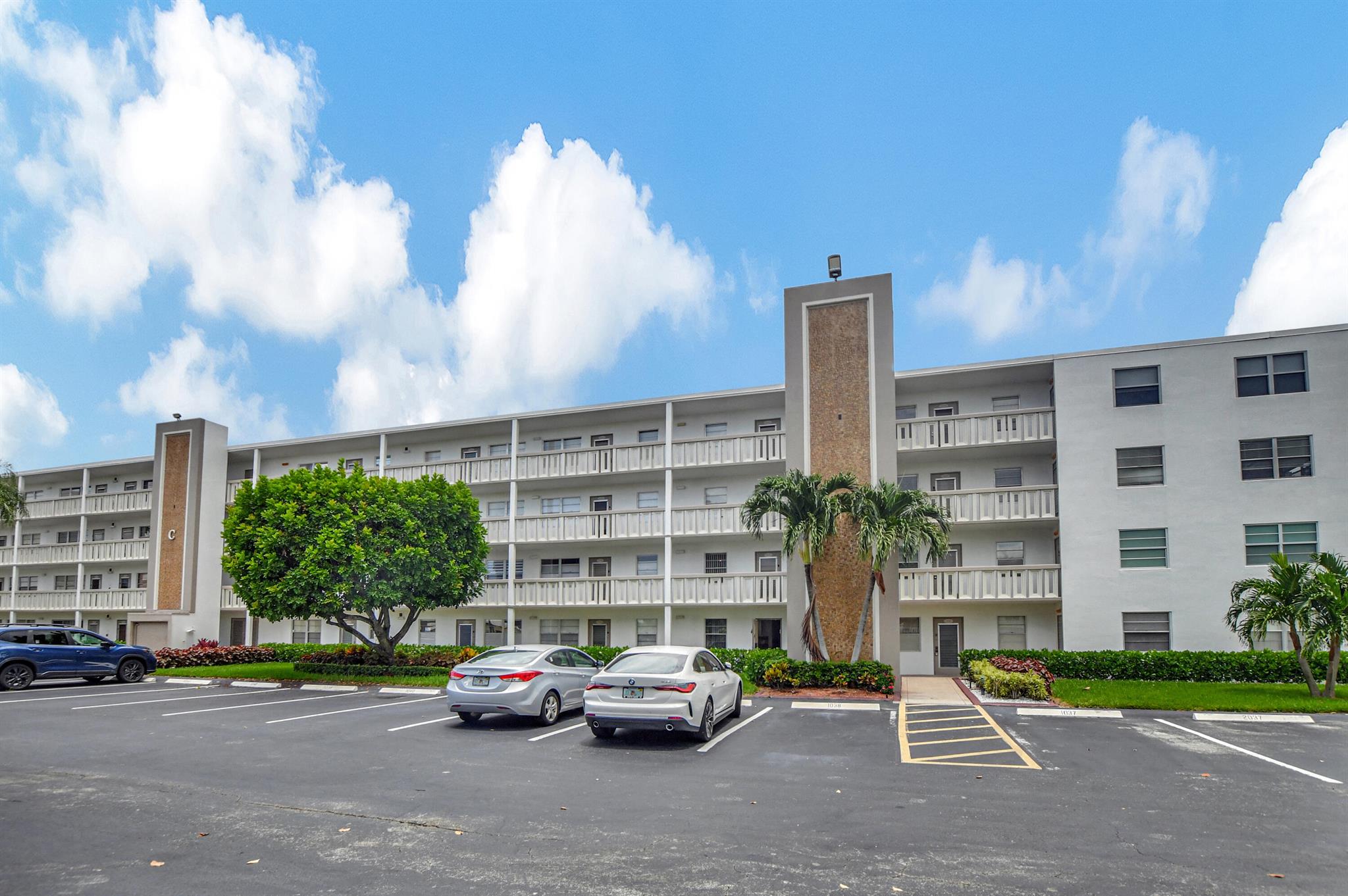 Rexford C , Boca Raton, FL 33434