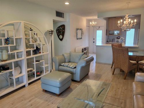 apt-604-4701 Nw 34th St, Lauderdale Lakes, FL, 33319-5471 | Card Image