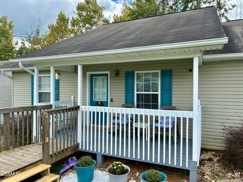 151 Red Bud Ln, Sevierville, TN, 37876-2017 | Card Image