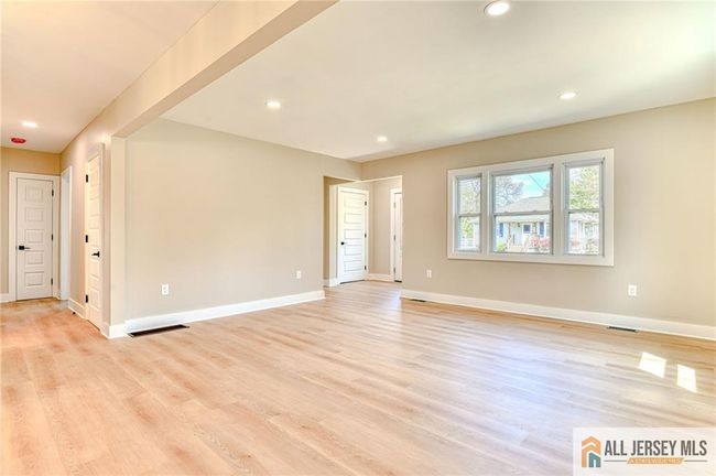 32 Campbell Ave, House other with 5 bedrooms, 3 bathrooms and null parking in Edison NJ | Image 47