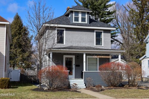 11 Washington Rd, Scotia, NY, 12302-2412 | Card Image