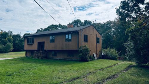 15 Brook St, Rehoboth, MA, 02769-2519 | Card Image