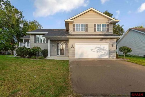 22 Fox Trl, North Mankato, MN, 56003-1236 | Card Image