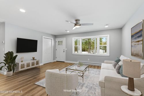10 Woodbury Ct, Toms River, NJ, 08757-4426 | Card Image