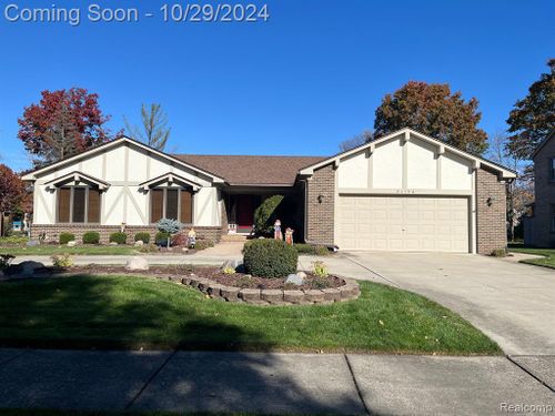 34154 Pembroke Avenue, Livonia, MI, 48152 | Card Image