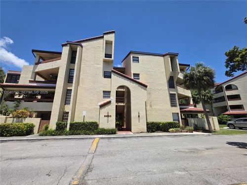 j105-8800 Sw 123rd Ct, Miami, FL, 33186-1999 | Card Image