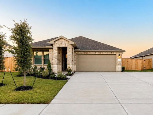8210 Blackwell Cove Dr, Baytown, TX, 77523-4407 | Card Image