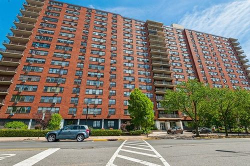 apt-610-500 Central Ave, Union City, NJ, 07087-5323 | Card Image