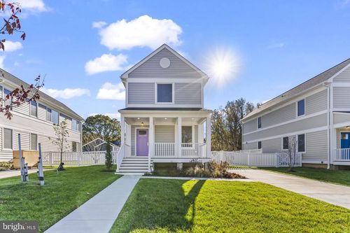 719 60th Pl, FAIRMOUNT HEIGHTS, MD, 20743-1604 | Card Image