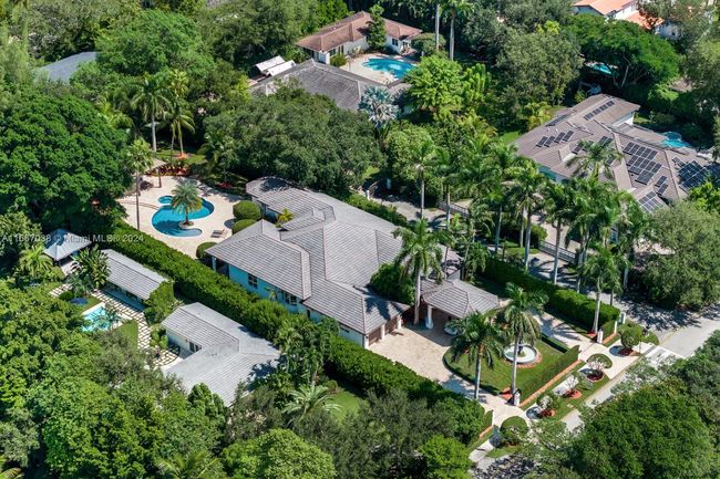 5837 Sw 102 Nd St, House other with 6 bedrooms, 6 bathrooms and null parking in Pinecrest FL | Image 45