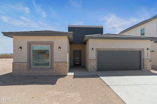 914 Bromyard Dr, Horizon City, TX, 79928-7577 | Card Image