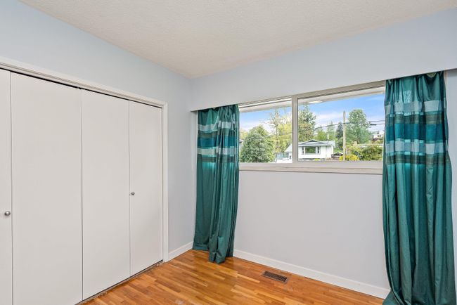 33582 3 Rd Avenue, House other with 3 bedrooms, 2 bathrooms and 4 parking in Mission BC | Image 20