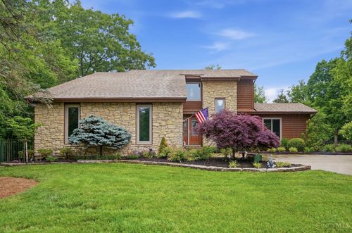 9853 Kittywood Dr, Cincinnati, OH, 45252 | Card Image