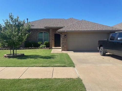 11820 Sw 8th St, Yukon, OK, 73099-7393 | Card Image