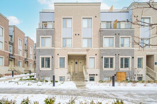 th210-131 Honeycrisp Cres, Concord, ON, L4K0N7 | Card Image