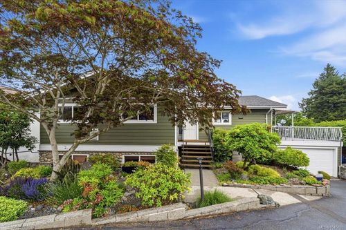 2820 Cosgrove Cres, Nanaimo, BC, V9S3P6 | Card Image