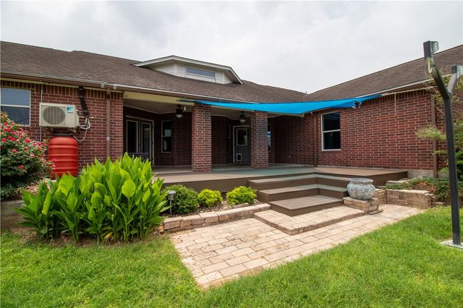 125 Red Bird Rdg, House other with 4 bedrooms, 3 bathrooms and null parking in Beeville TX | Image 21