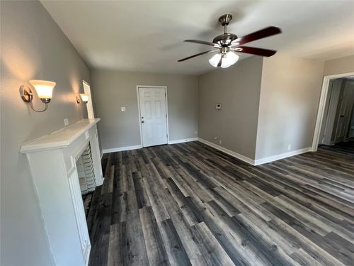 227 S Hampton Rd, Dallas, TX, 75208-5616 | Card Image