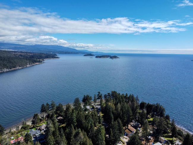7631 Eureka Avenue, House other with 2 bedrooms, 2 bathrooms and null parking in Halfmoon Bay BC | Image 39