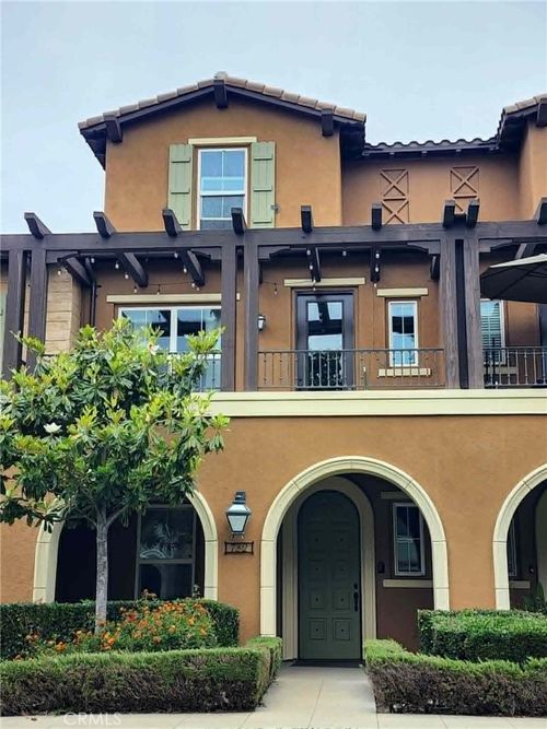732 E Valencia, Anaheim, CA, 92805 | Card Image
