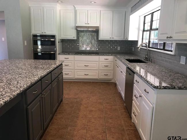 23235 County Road 121, House other with 3 bedrooms, 2 bathrooms and null parking in Bullard TX | Image 6