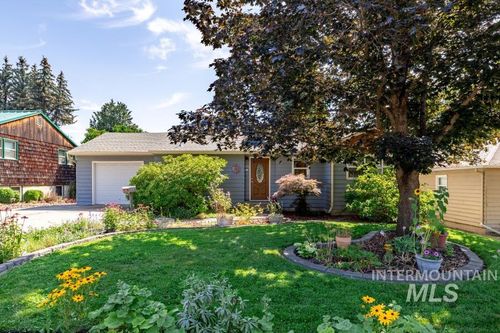 124 N Blaine St, Moscow, ID, 83843-3620 | Card Image