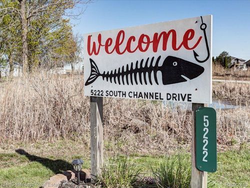 5222 Channel Dr, Harsens Island, MI, 48028 | Card Image