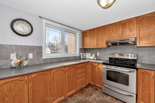 A - 22 Steel St, House attached with 3 bedrooms, 3 bathrooms and 1 parking in Gloucester ON | Image 19