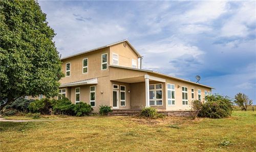 32714 A Nw Jackson Rd, Richmond, KS, 66080-8160 | Card Image