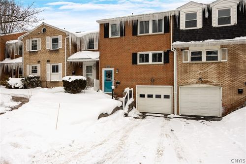 4315 Candlelight Ln, Liverpool, NY, 13090-3850 | Card Image