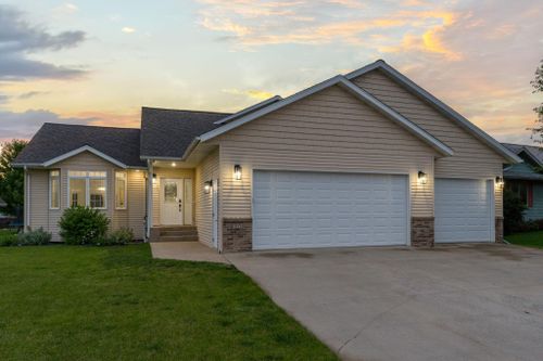 437 Thomas Drive, Eagle Lake, MN, 56024 | Card Image