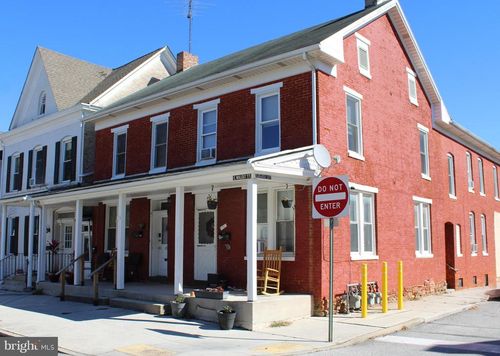 201 E Walnut St, HANOVER, PA, 17331-2535 | Card Image