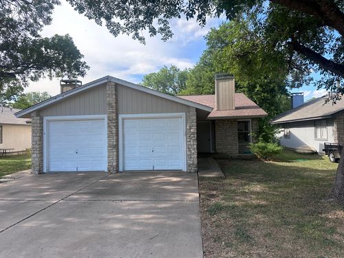b-410 Linden St, Bastrop, TX, 78602-2004 | Card Image