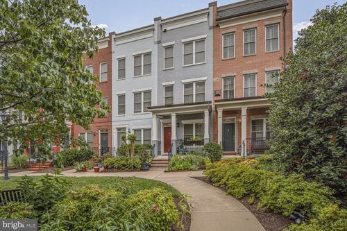 586 Regent Pl Ne, WASHINGTON, DC, 20017-2600 | Card Image