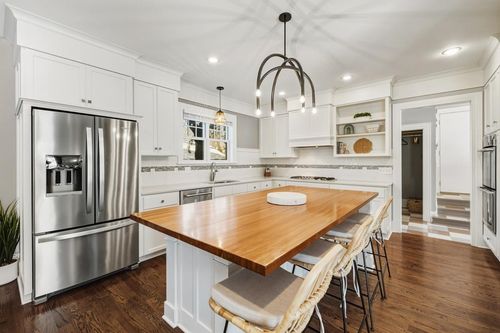 185 W Lake St, Excelsior, MN, 55331-1757 | Card Image