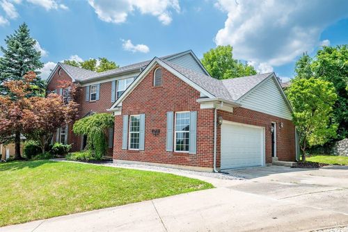8157 Foxdale Ct, West Chester, OH, 45069-5701 | Card Image