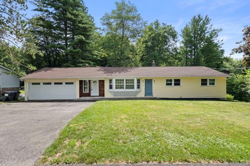 23 Oakland Ave, Walden, NY, 12586-1409 | Card Image