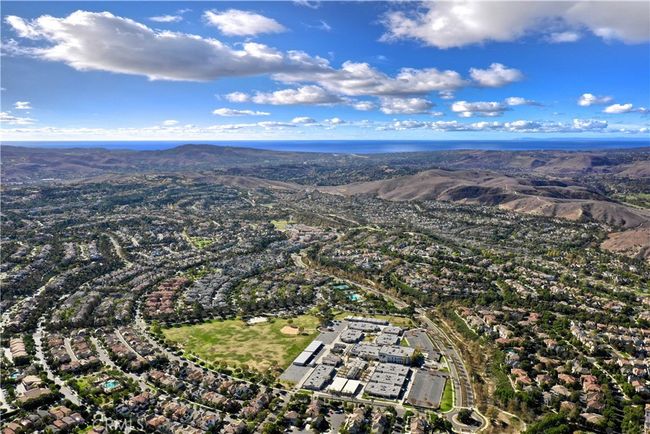 81 Mercantile Way, House other with 4 bedrooms, 3 bathrooms and 2 parking in Ladera Ranch CA | Image 47