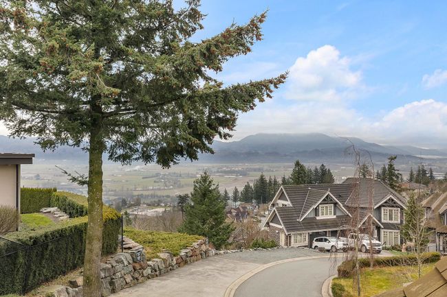2644 Larkspur Crt, House other with 4 bedrooms, 4 bathrooms and 4 parking in Abbotsford BC | Image 20