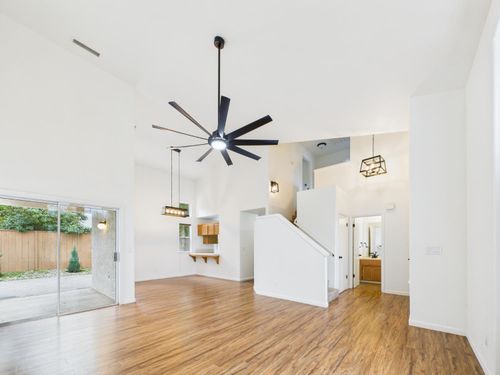 10781 N Windham Bay Cir, Fresno, CA, 93730-0845 | Card Image