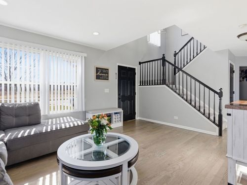 186 Manning Ave, Montgomery, IL, 60538-1072 | Card Image