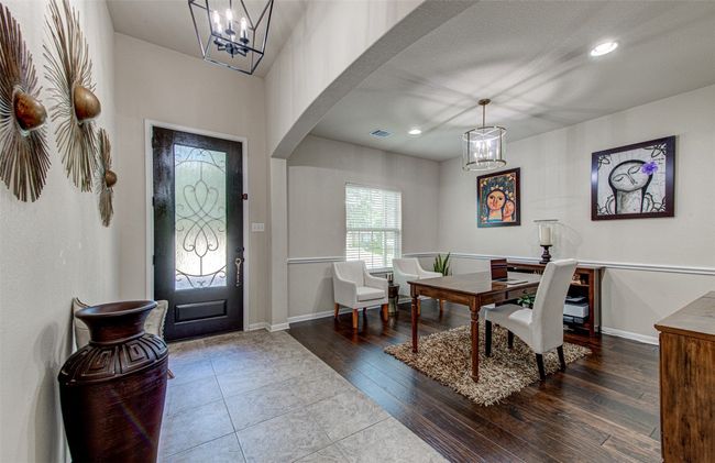 Inviting Entry with Versatile Flex Space – Ideal for an Office or Playroom | Image 4