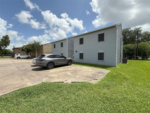 409 S Bauer Dr, Port Lavaca, TX, 77979-3762 | Card Image