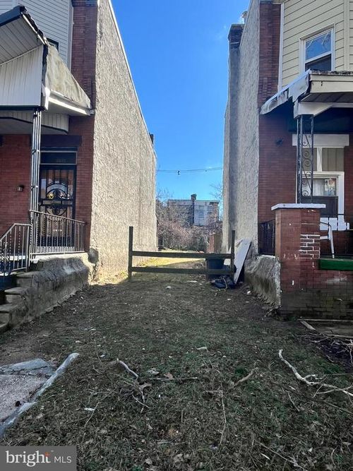 2234 W Estaugh Street, Philadelphia, PA, 19140 | Card Image