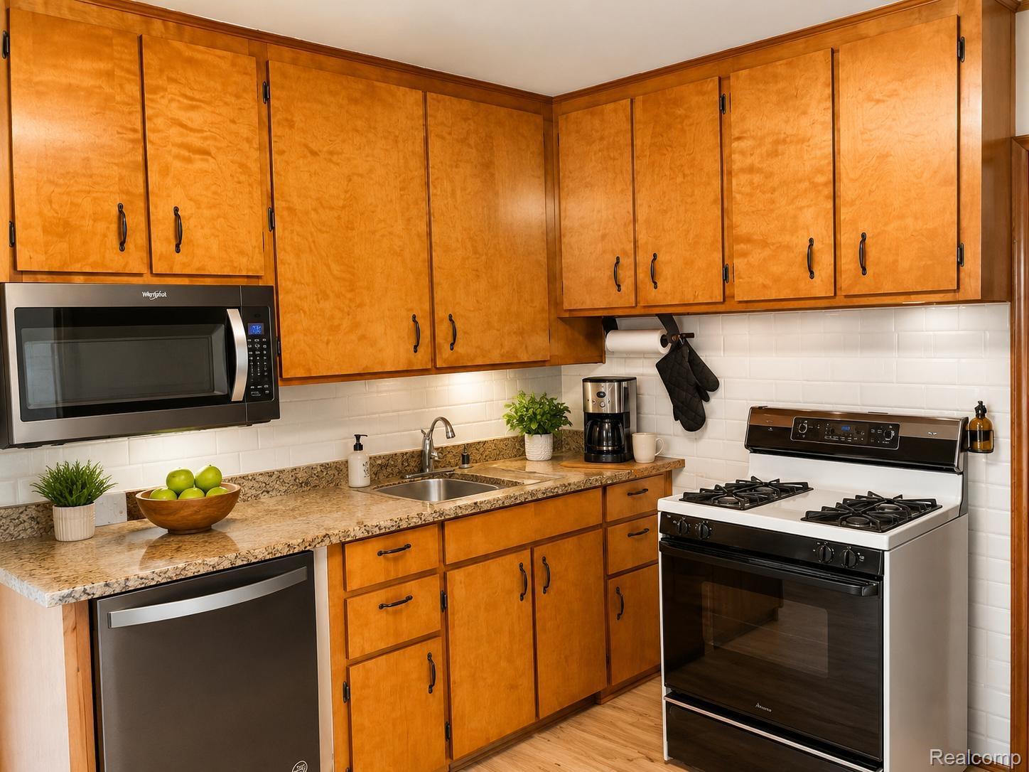 Residential Lease in Royal Oak 5