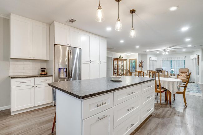 1 - 3707 Knob Hill Rd, Home with 5 bedrooms, 4 bathrooms and 3 parking in Azle TX | Image 9