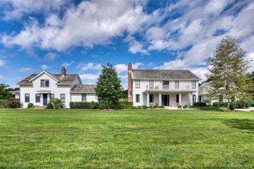 172 Narrow Ln E, Sagaponack, NY, 11962-2037 | Card Image