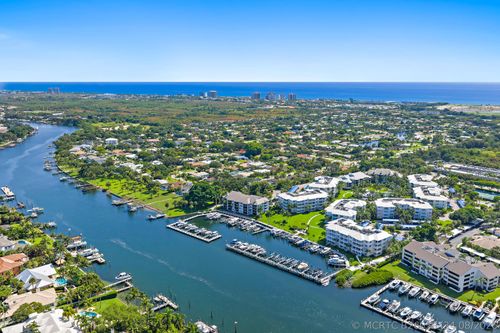 542-542 Bay Colony Dr N, Juno Beach, FL, 33408-2151 | Card Image