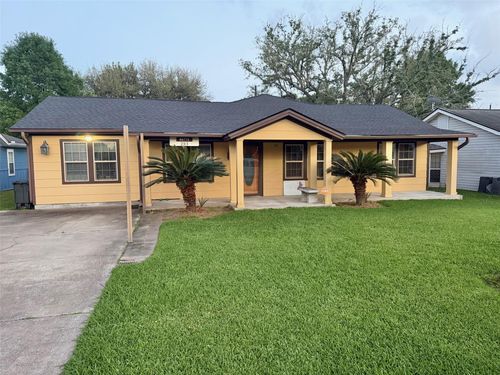 2313 3rd St, Port Neches, TX, 77651-3911 | Card Image